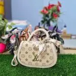 Ladies Hand Bag Guess Style 319 - Beige